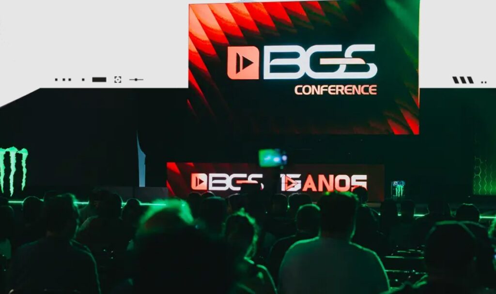 Imagem mostra o público durante a BGS Conference